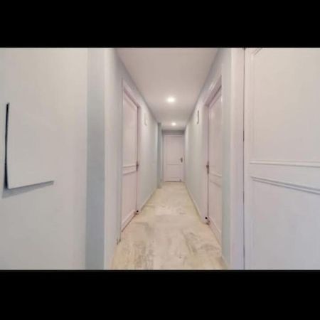 Hotel Day Night Inn New Delhi Extérieur photo