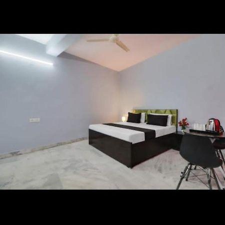 Hotel Day Night Inn New Delhi Extérieur photo
